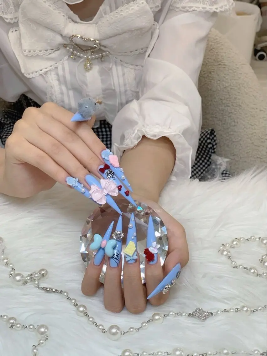 ネイル ハンドネイル HANA 長さだしのネイルデザイン