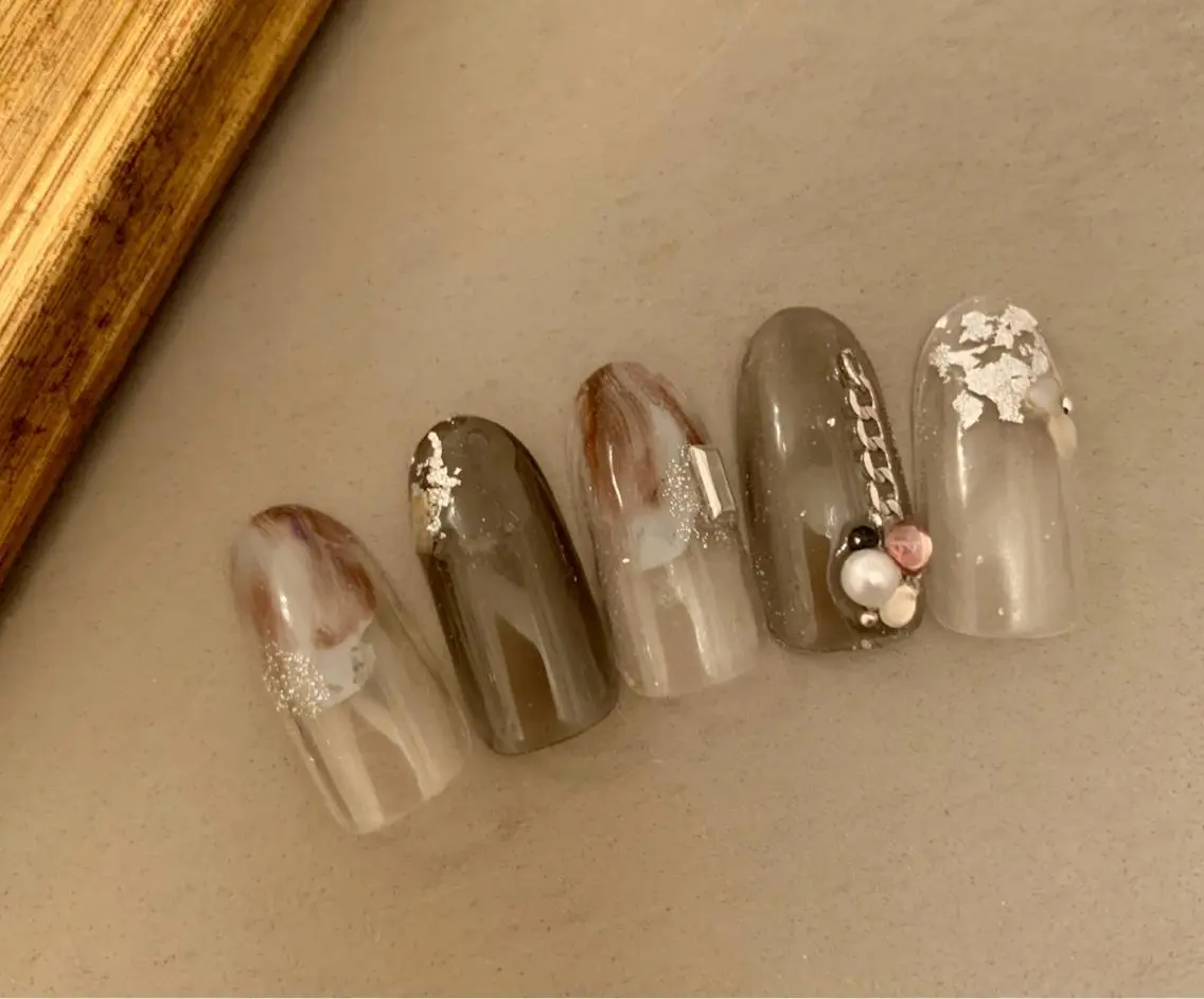 ミディアム ハンドネイル プライベートサロン Rubynailのネイルデザイン