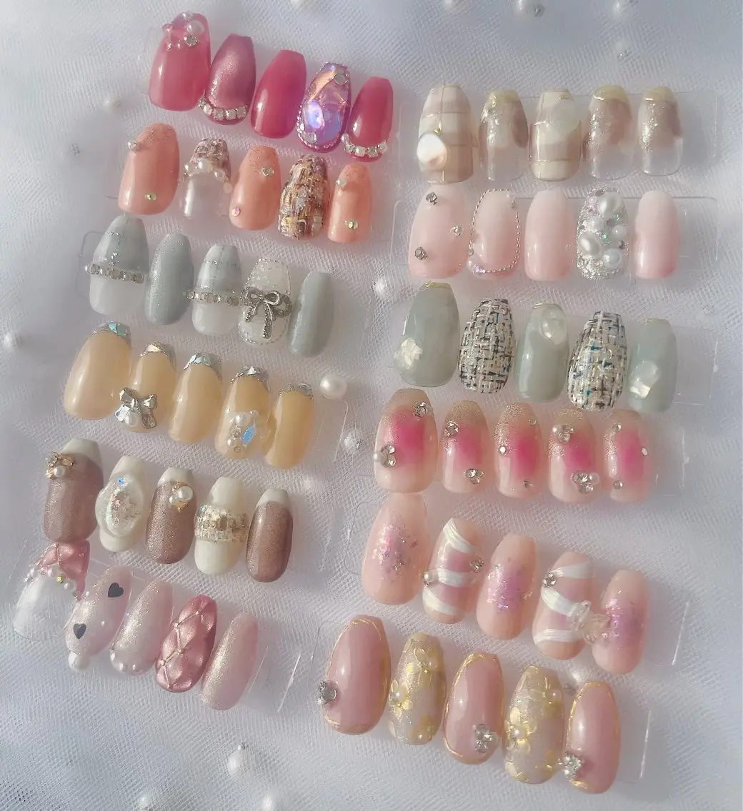ネイル e’s nail Lumièreのネイルデザイン