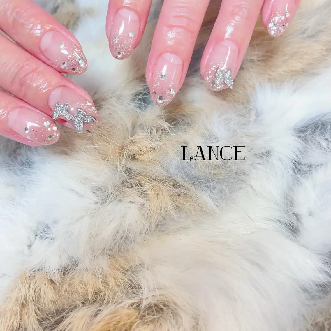 ミディアム ネイル オーロラネイル フットネイル フレンチネイル ジェルネイル ミラーネイル ハンドネイル Lance nailのネイルデザイン