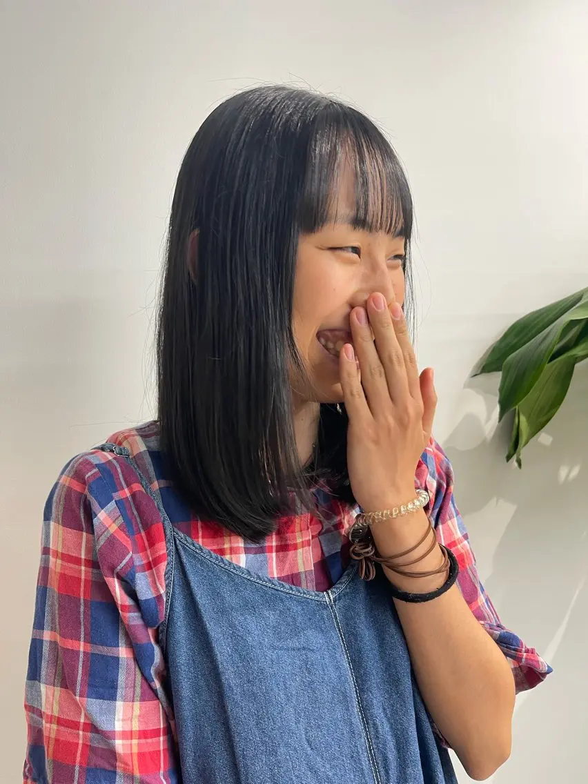 ミディアム 遠藤 麻衣のヘアスタイル