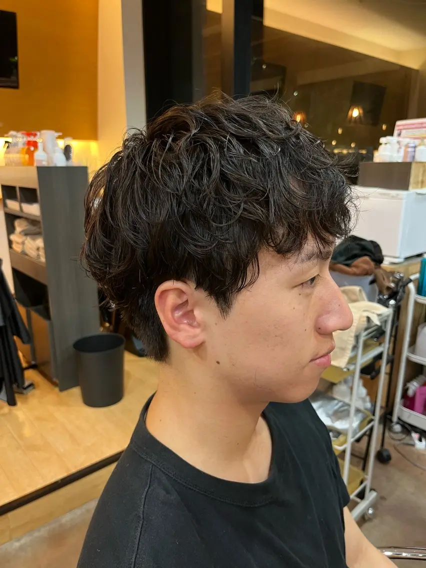 ショート パーマ メンズ しみず ちかえのヘアスタイル