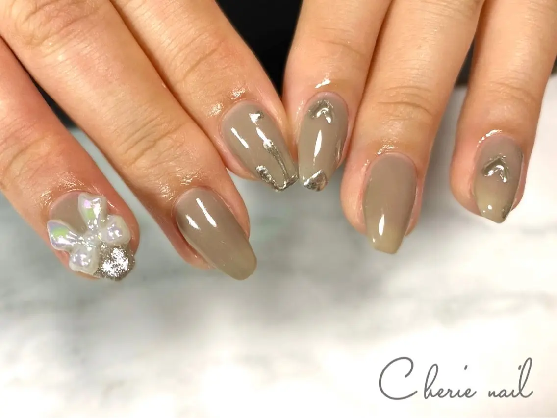 ネイル ジェルネイル ミラーネイル リボン ハンドネイル Cherienail yunaのネイルデザイン