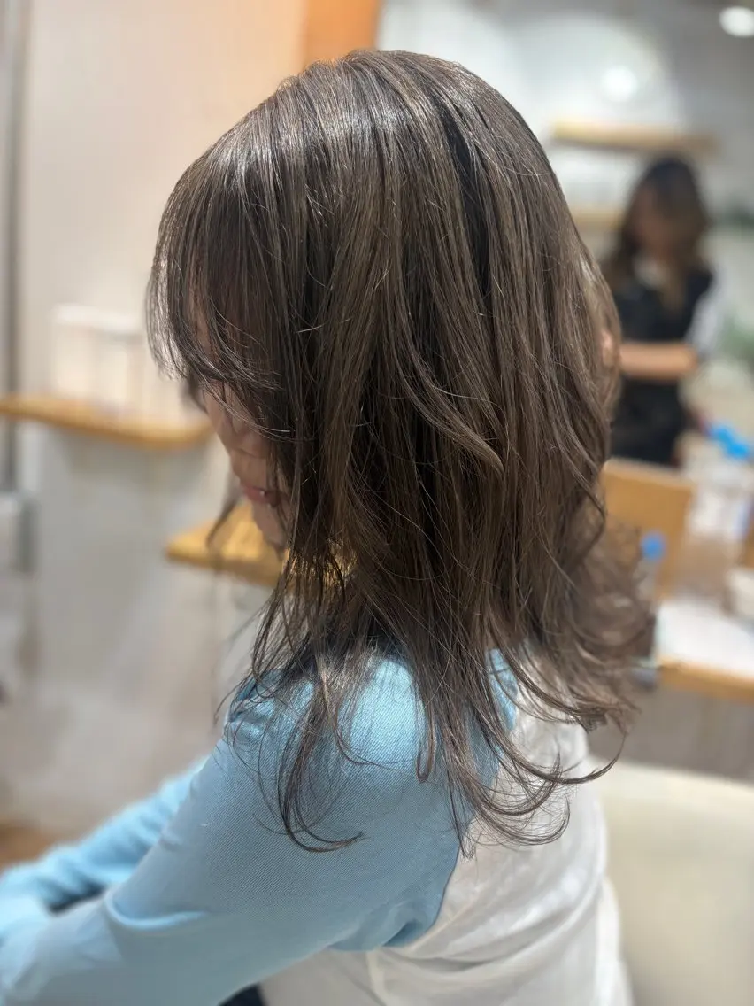ミディアム カラー ブリーチ 京都駅/透明感カラー 🖤sakiのヘアスタイル