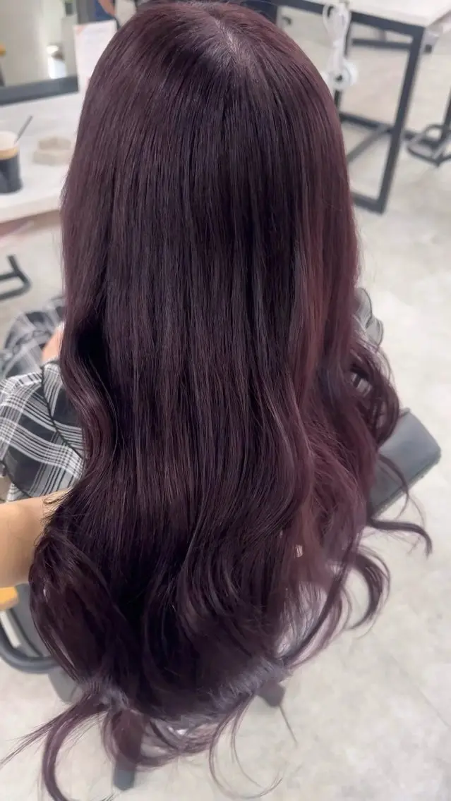 ロング カラー アッシュ アッシュブラウン ベージュカラー 黒髪 ブリーチ カット ヘアカラー トリートメント 赤み無し柔らかカラー 【梅田】madokaのヘアスタイル