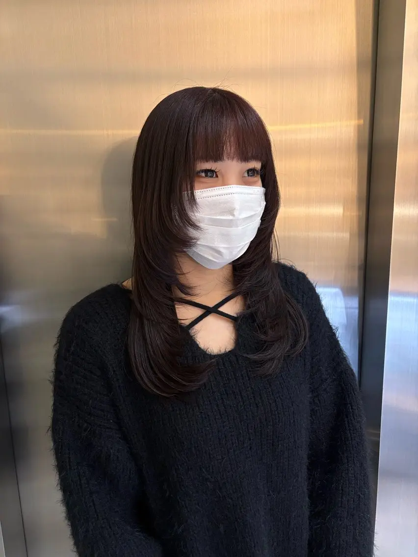 セミロング ハイレイヤー レイヤーカット ‘AXIS栄ガスビル Hinataのヘアスタイル