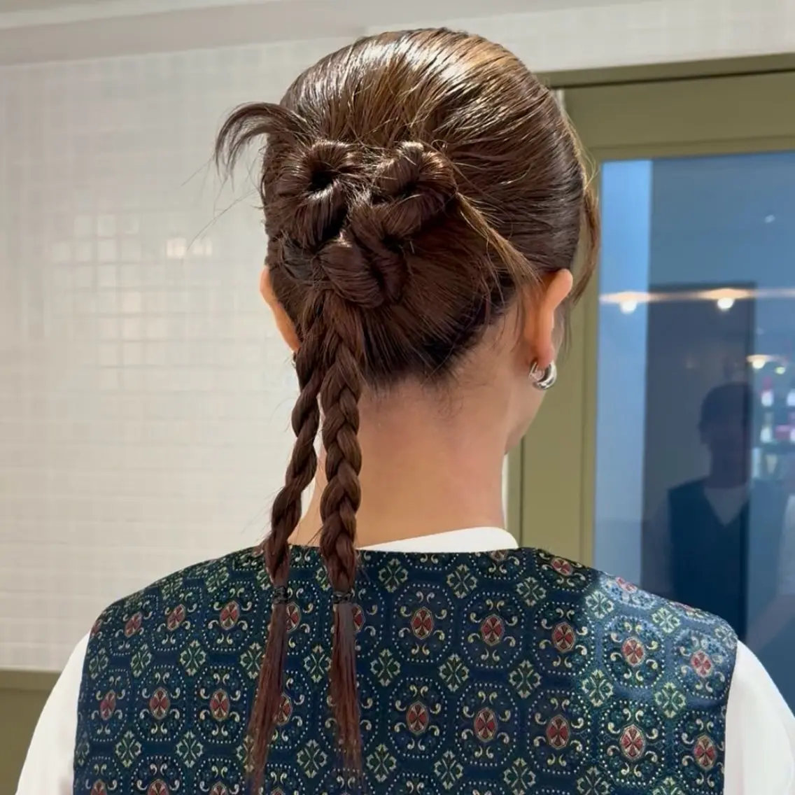 セミロング ヘアアレンジ 韓国風ヘア ヘアセット ☕️NOA / レイヤーカット🍮のヘアスタイル