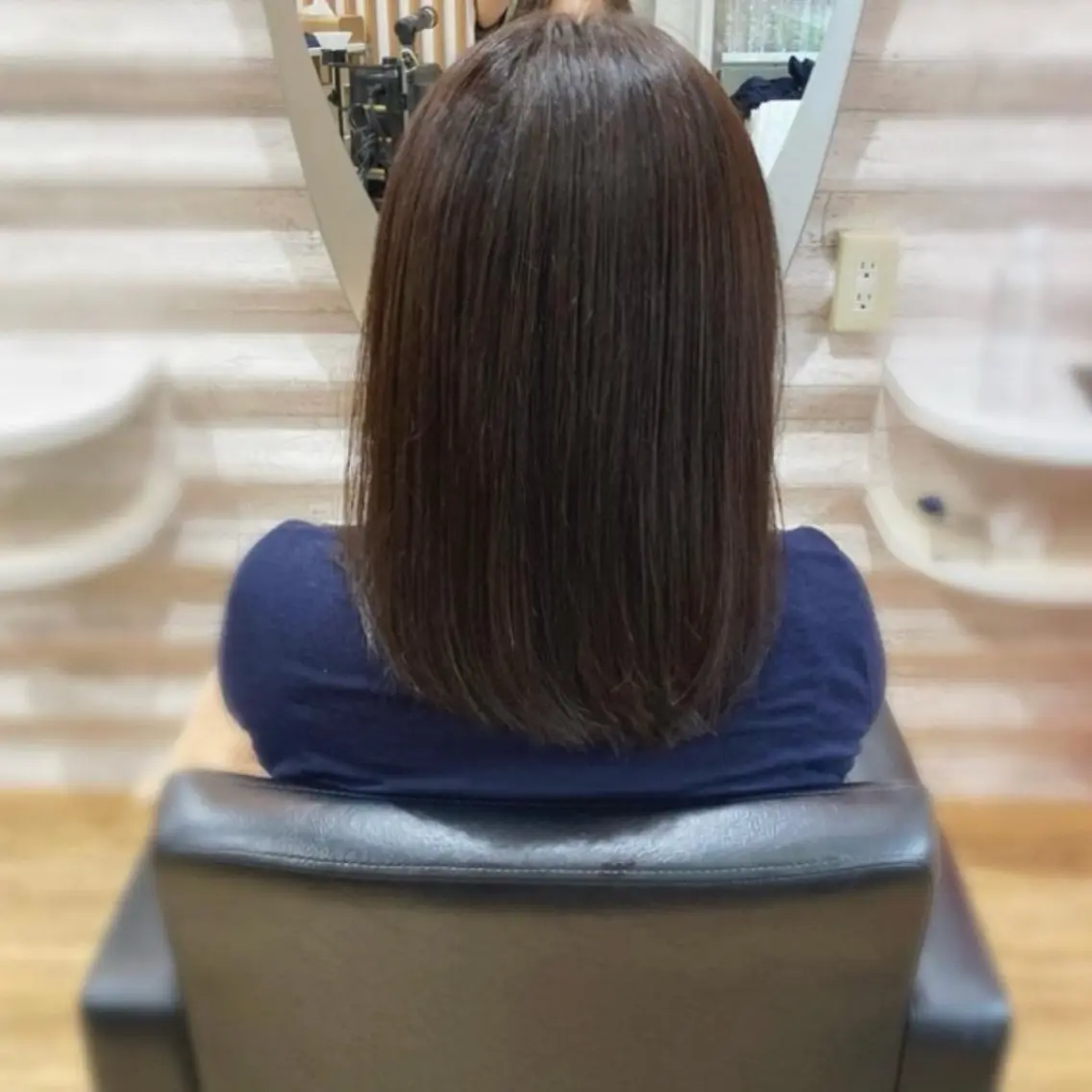 セミロング カラー 髪質改善 カット トリートメント KON｜ごまかさない 艶。酸熱×精密カットのヘアスタイル