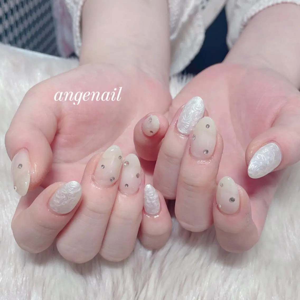 ネイル ハンドネイル オーナーネイリスト MAKIのネイルデザイン