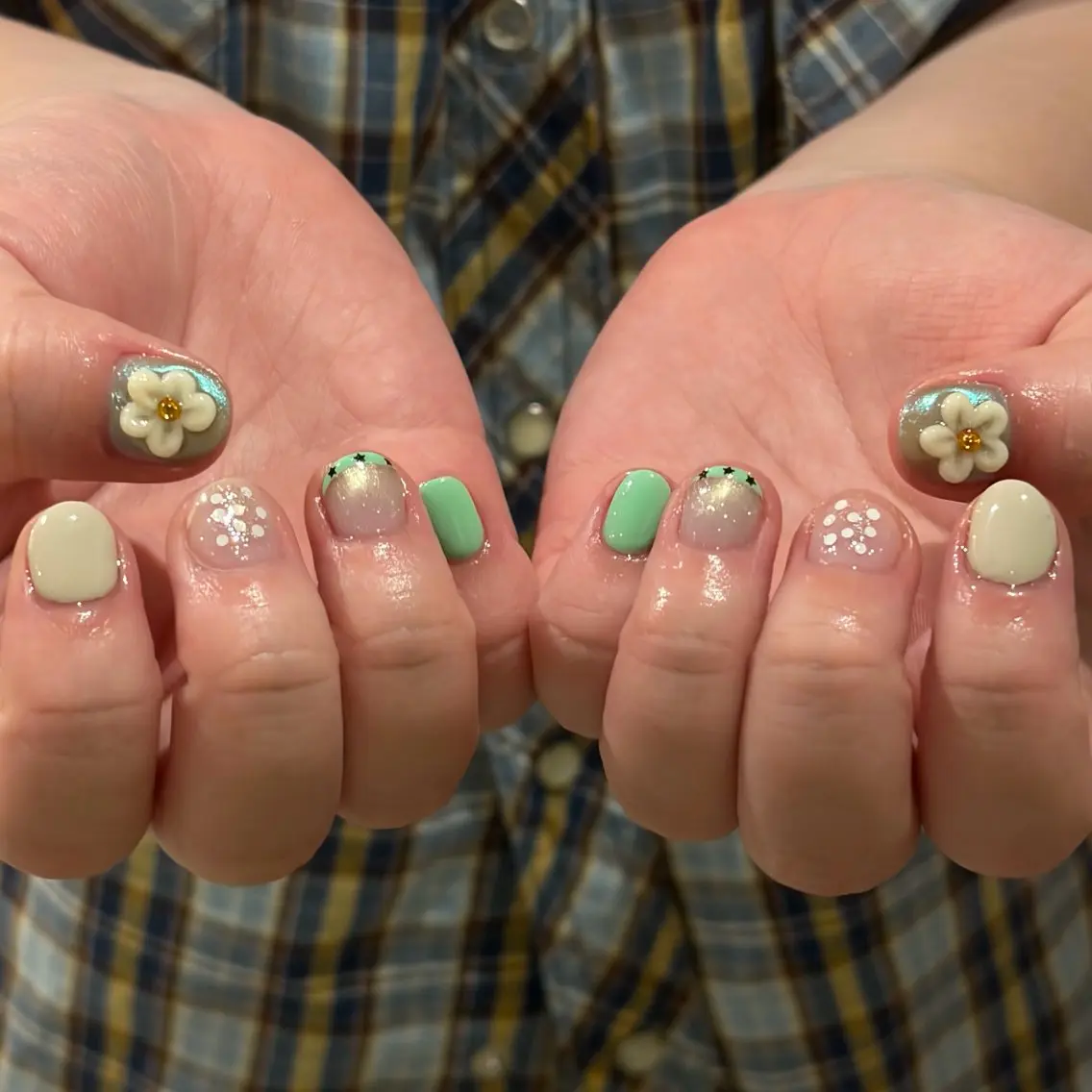 ネイル née moeのネイルデザイン
