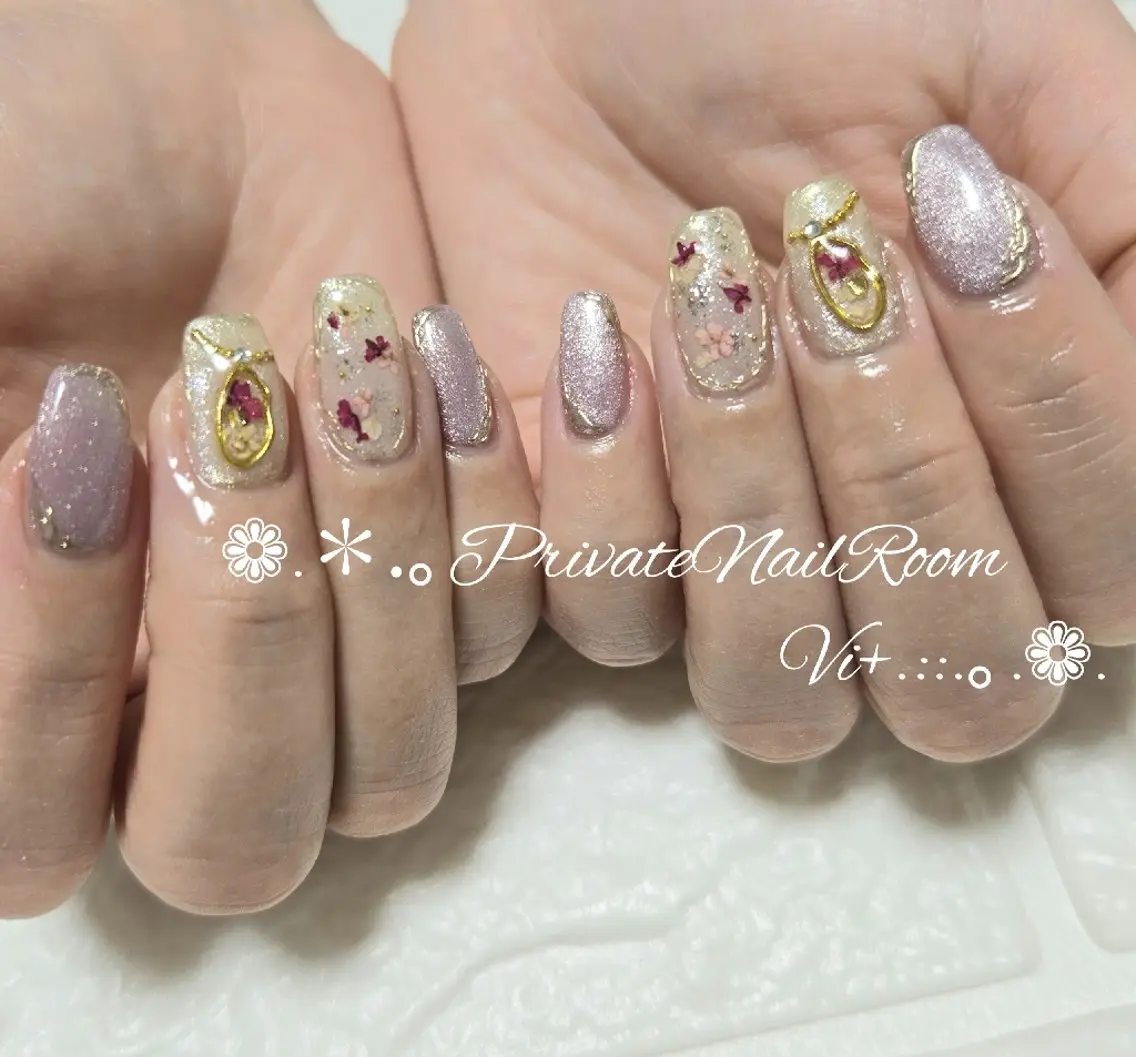 ネイル ハンドネイル Nail Room Vi+のネイルデザイン