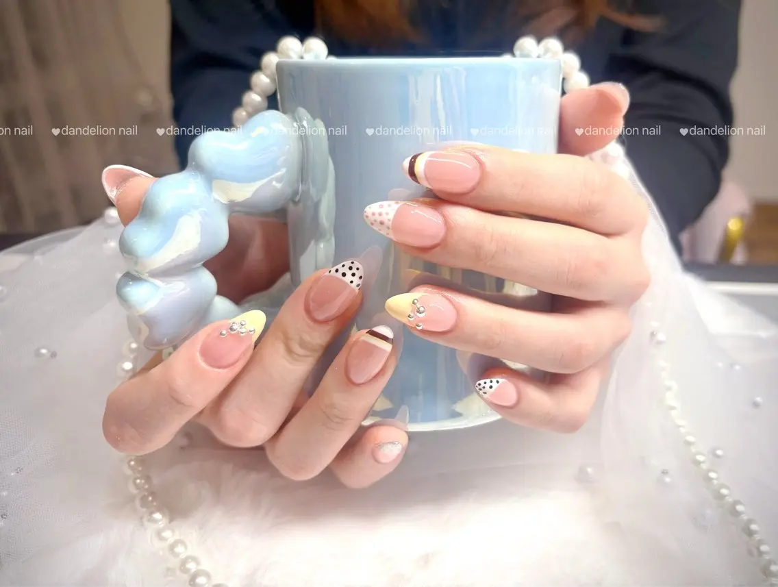 ネイル フレンチネイル 持ち込み ワンホンネイル ハンドネイル dandelion nail北千住のネイルデザイン