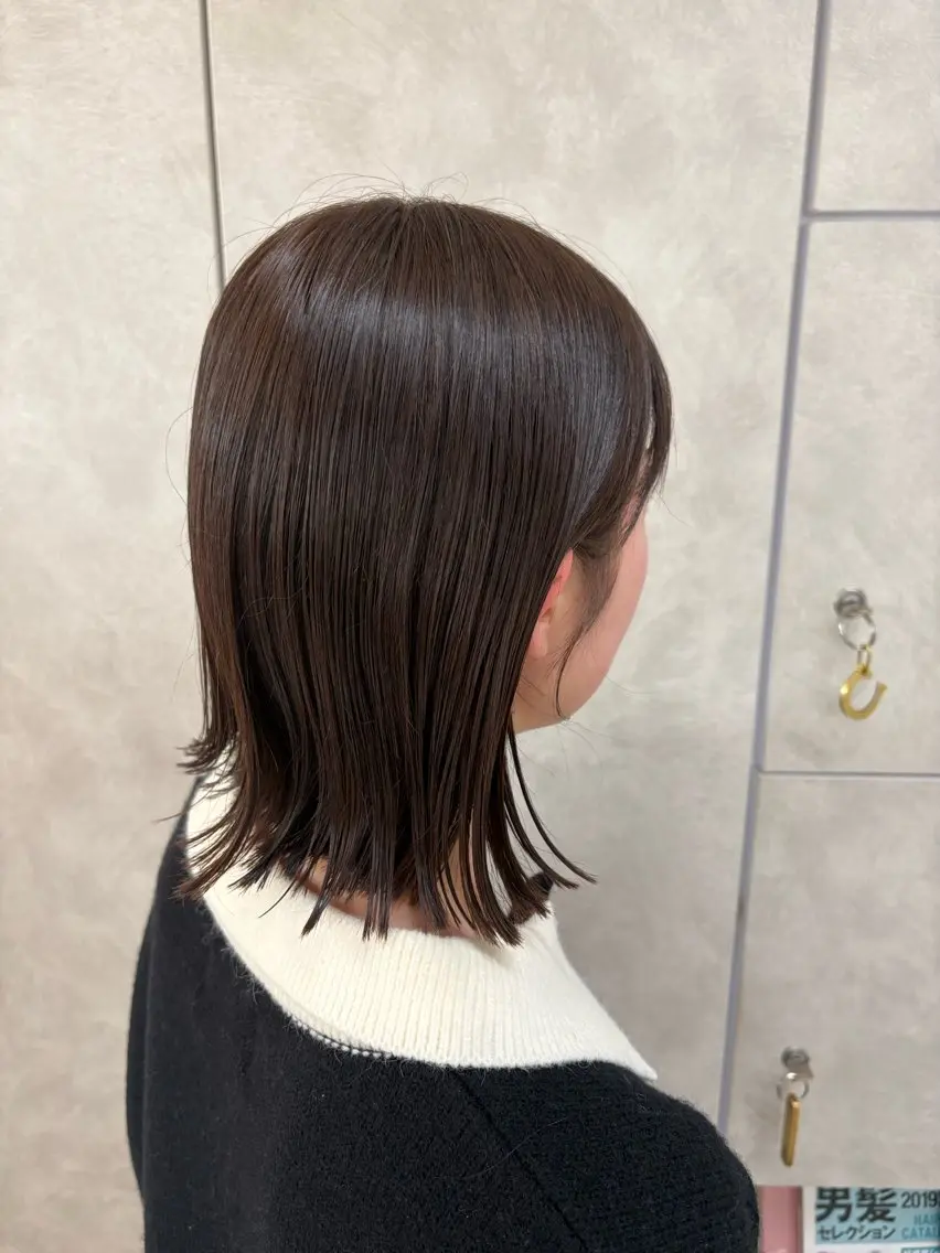 ミディアム 柳屋 美遥のヘアスタイル