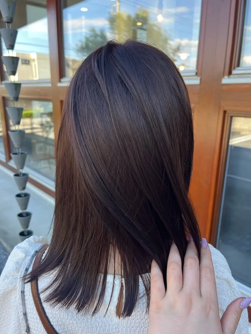 ミディアム ラベンダーベージュ カット ヘアカラー トリートメント emusalon. kahoのヘアスタイル
