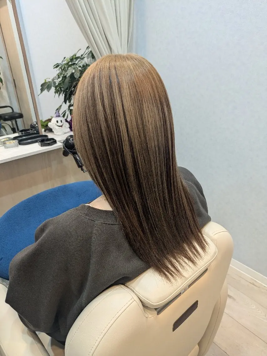 カラー ヘアカラー 竹田 夏歩のヘアスタイル