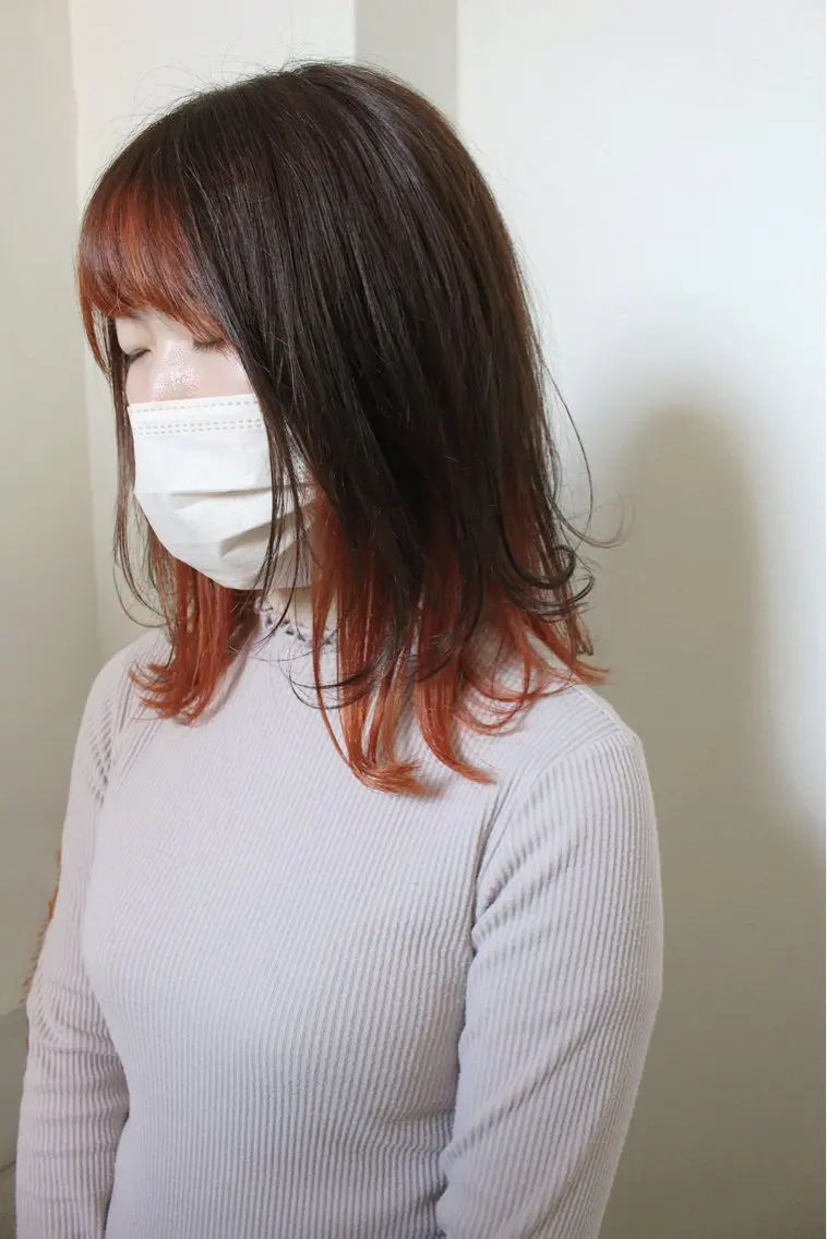 ミディアム カラー ブリーチ オレンジ レイヤーカット ヘアカラー 土居 正季のヘアスタイル