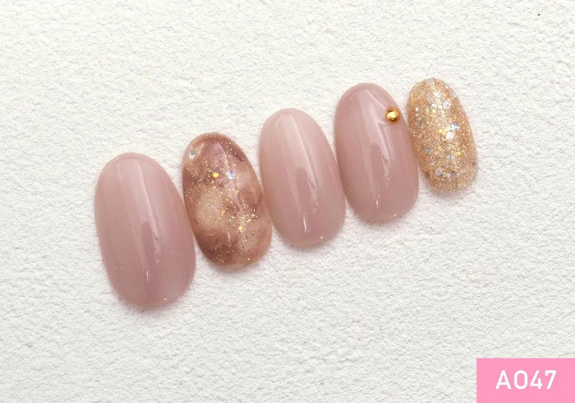 ネイル シルバー 新橋🌷 Nailのネイルデザイン