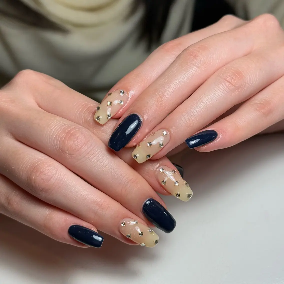 ネイル チークネイル フレンチネイル グラデーション キラキラネイル 韓国ネイル ハンドネイル Risa_ Nailのネイルデザイン