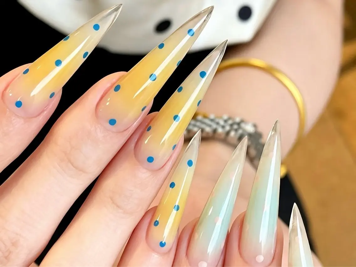 ネイル チークネイル ハンドネイル Rela・S NAILのネイルデザイン