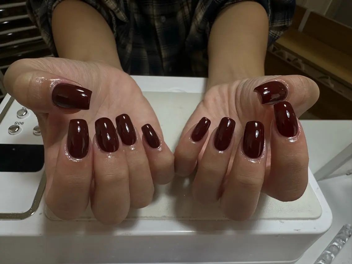 ネイル ハンドネイル NAIL CIRCLESのネイルデザイン
