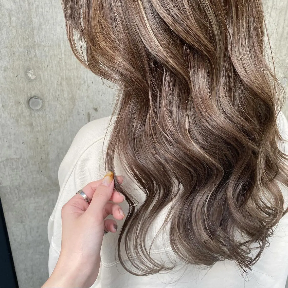 ロング ハイライト ヘアカラー 🌼透明感カラー ✳︎eri🌼のヘアスタイル