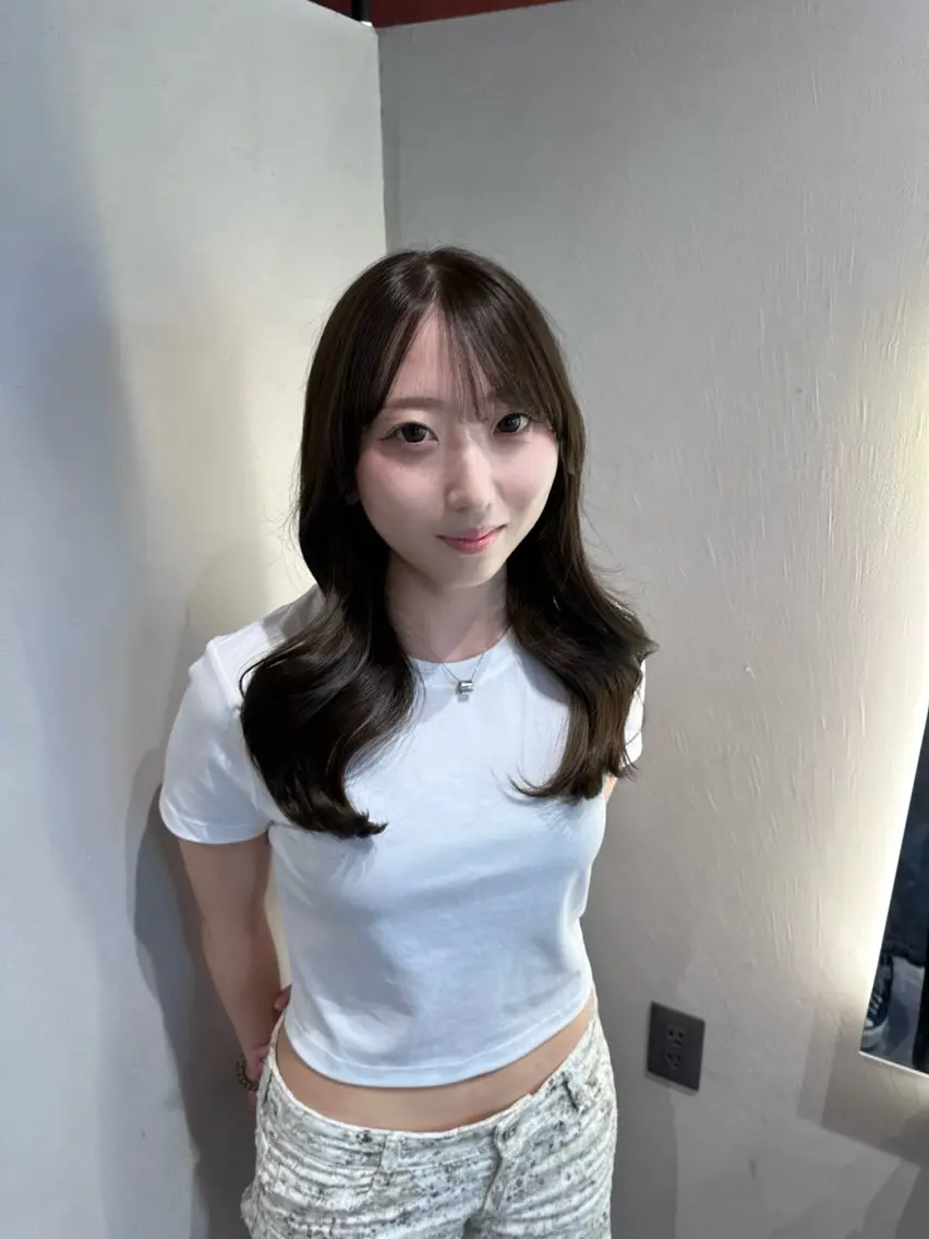 セミロング ヘアカラー 竹内 琳子のヘアスタイル
