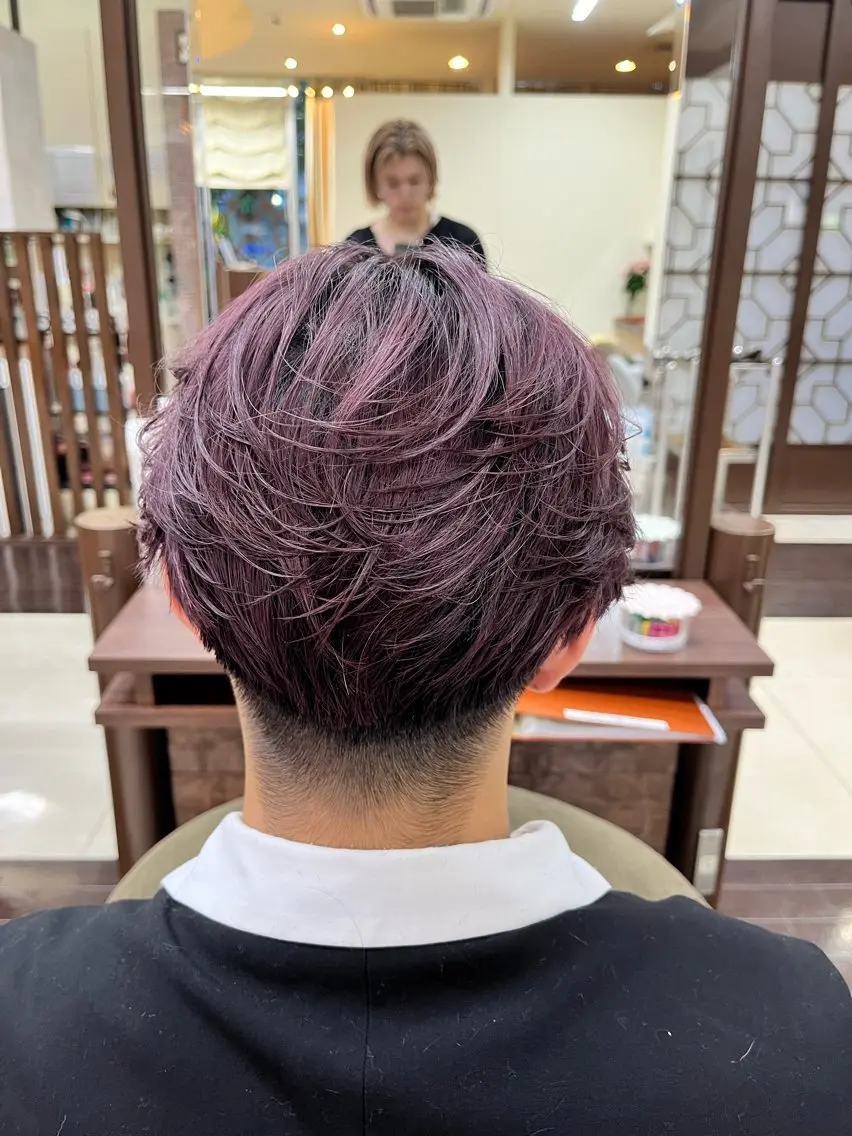 ショート カラー パーマ メンズ センターパート メンズパーマ 刈り上げ ニュアンスパーマ 🧊メンズ特化🧊 高木航希のヘアスタイル