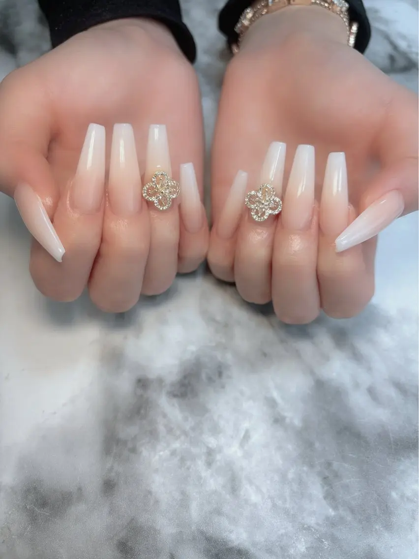 ネイル ハンドネイル Kayo 💅のネイルデザイン