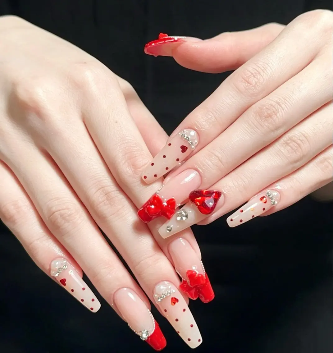 ネイル 長さ出し フレンチネイル ロングネイル 持ち込み スカルプネイル ハンドネイル Plouta Nailsalonのネイルデザイン