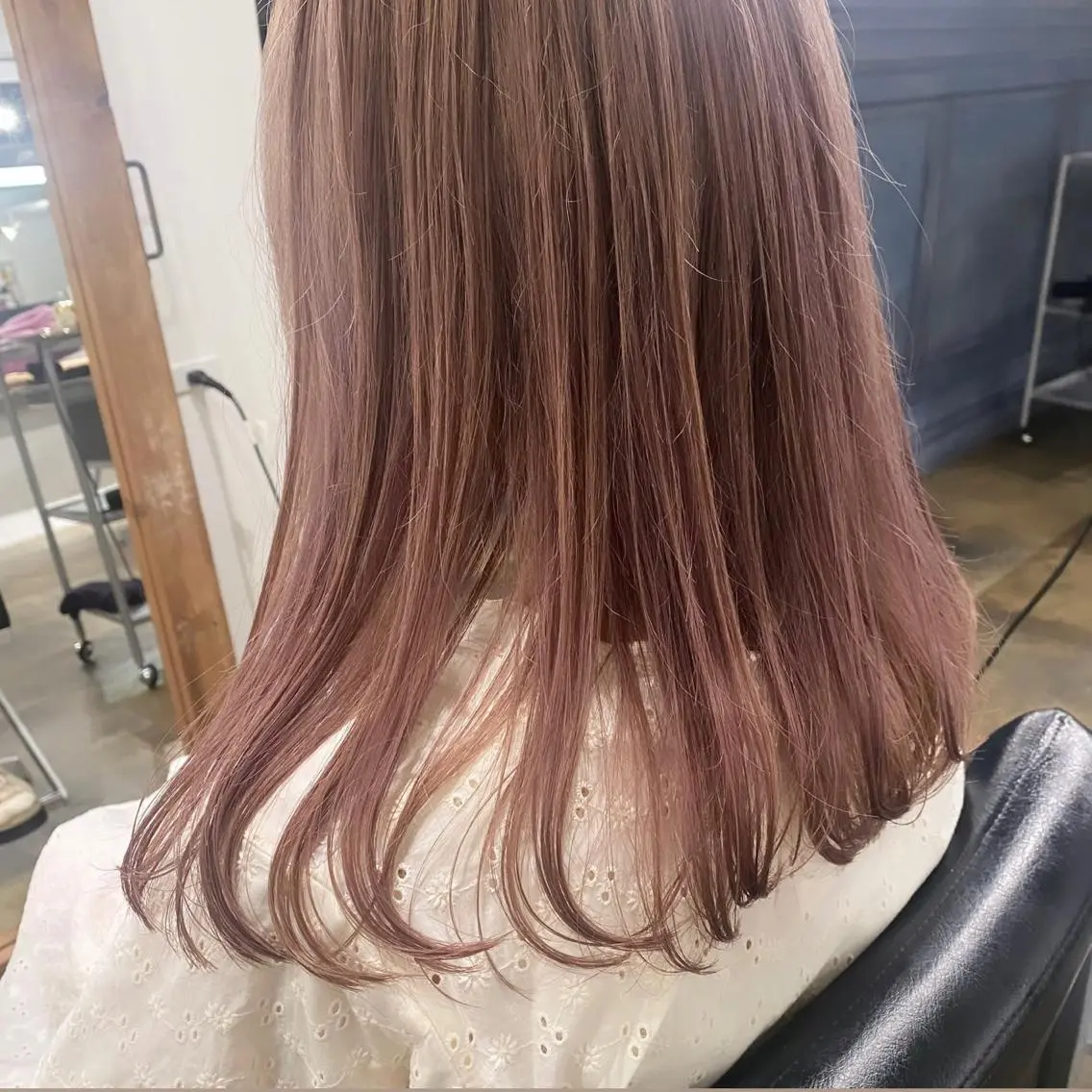 ミディアム カラー ブリーチ ハイトーンカラー トリートメント nito misakiのヘアスタイル