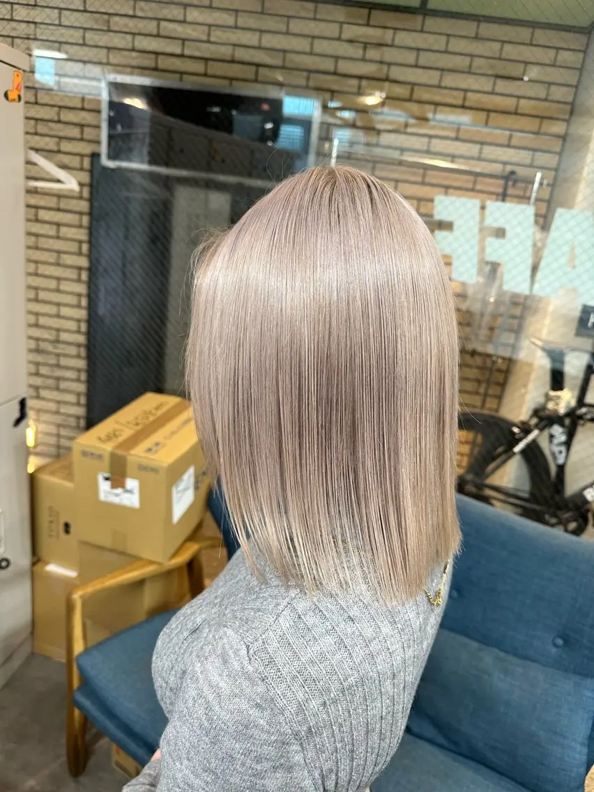 ミディアム ヘアカラー トリートメント ヘアセット 難波ブリーチカラー 伊藤洋輝のヘアスタイル