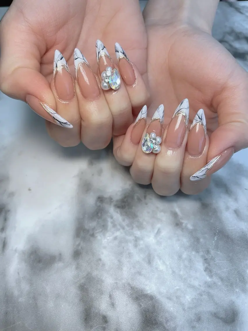 ネイル ロングネイル ハンドネイル Kayo 💅のネイルデザイン