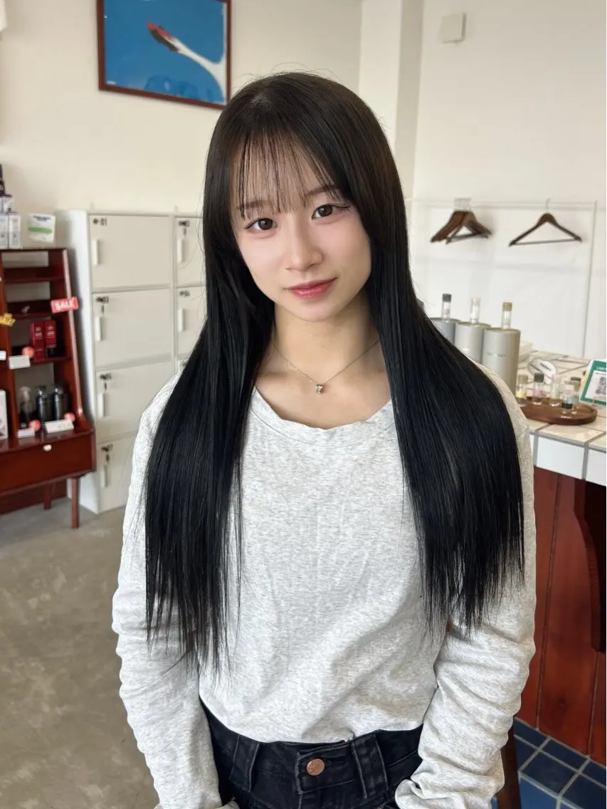 ロング ayuna 海外スタイルのヘアスタイル