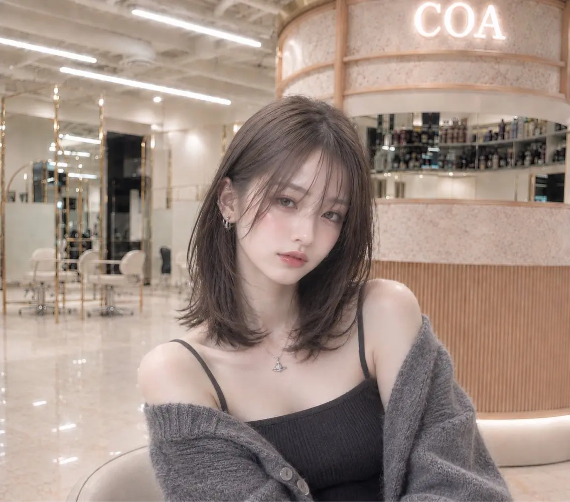ミディアム カラー ヘアアレンジ ミディアムレイヤー レイヤーカット ミディアム/レイヤー ✨無料カット ケイシのヘアスタイル