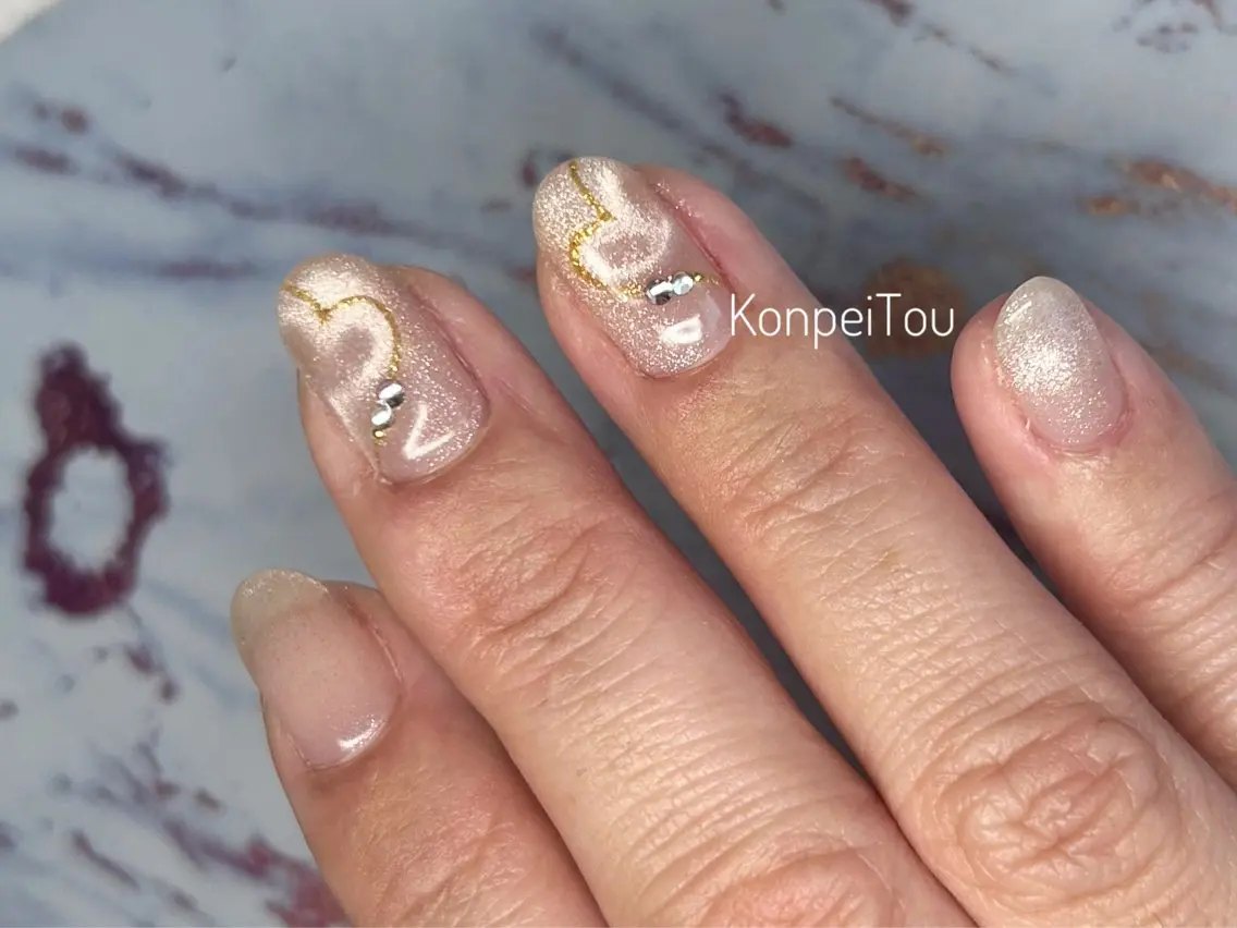 ネイル アートネイル ハート ハンドネイル おうちのネイルサロン KonpeiTouのネイルデザイン