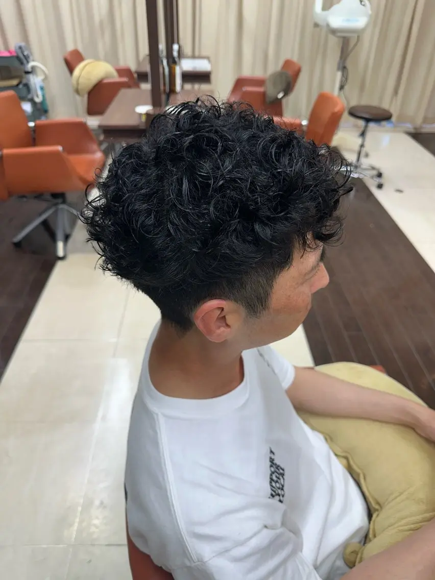 ショート カラー パーマ メンズ スペインカール カット パーマ ヘアセット 毎月230人担当/ メンズヘア/清和武虎のヘアスタイル