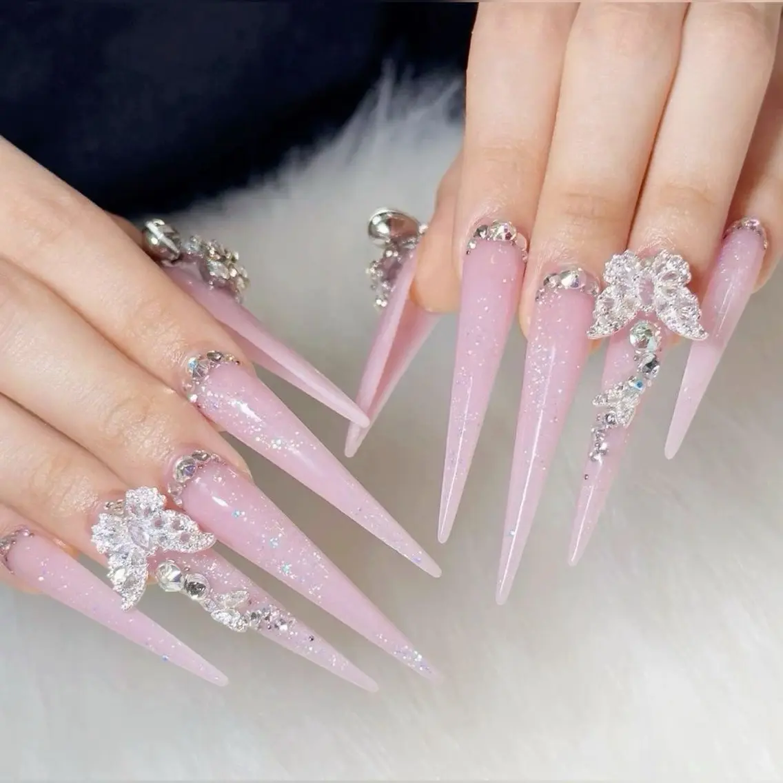ネイル 韓国ネイル マグネットネイル 持ち込み CICI NAIL_ROYALのネイルデザイン