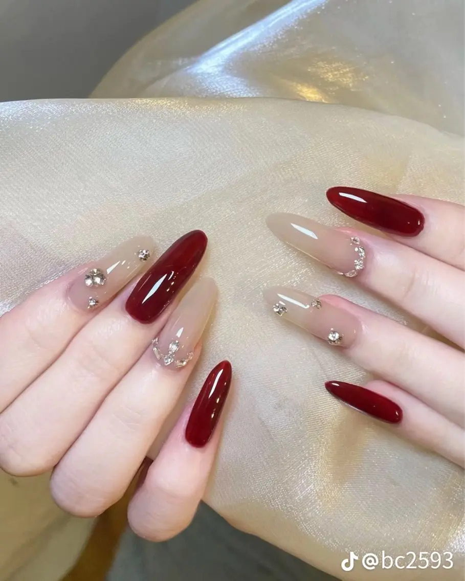 ネイル フラッシュネイル フレンチネイル グラデーション キラキラネイル 韓国ネイル ハンドネイル Hy nailsのネイルデザイン
