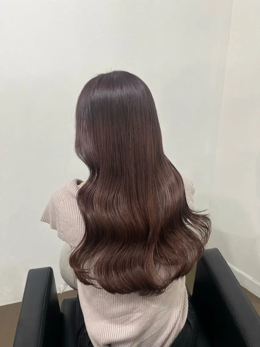 ロング カラー HONOKA/ ハイトーン艶カラーのヘアスタイル