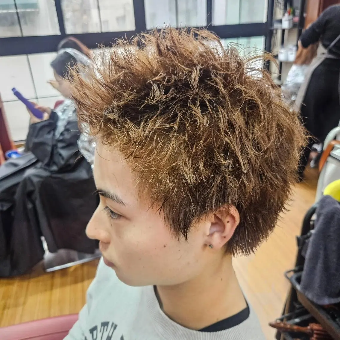 特殊パーマ 片山恭兵のヘアスタイル