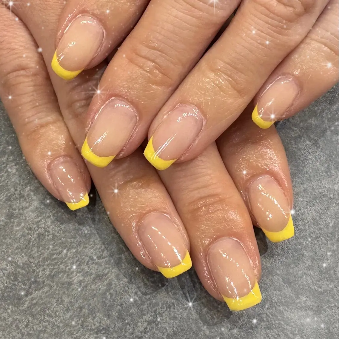 ネイル 春ネイル 黄色 NAIL P-BOX .HACHIのネイルデザイン