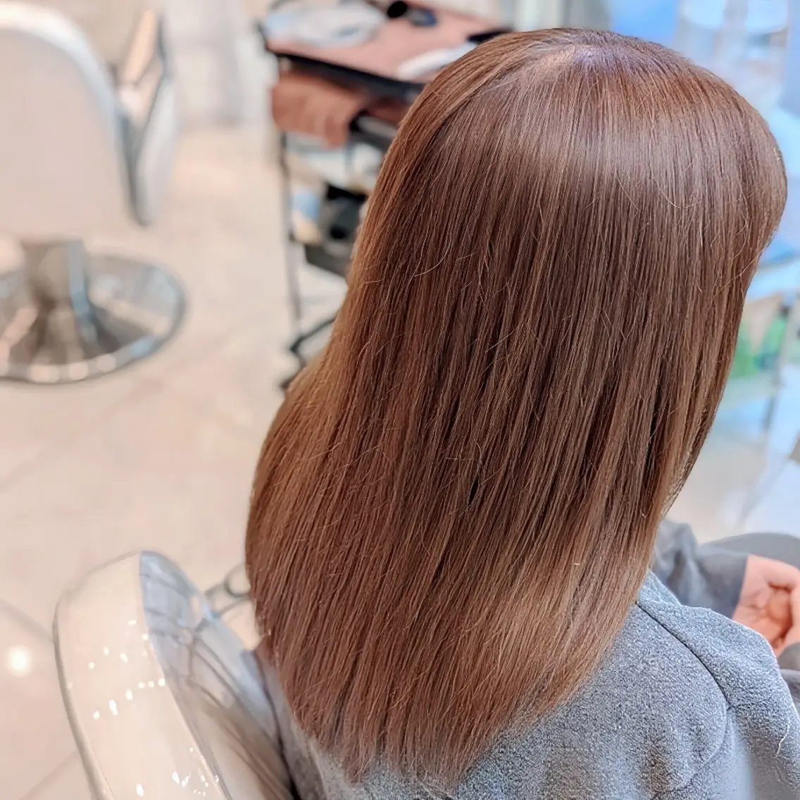 セミロング カラー 髪質改善 カミムラのヘアスタイル