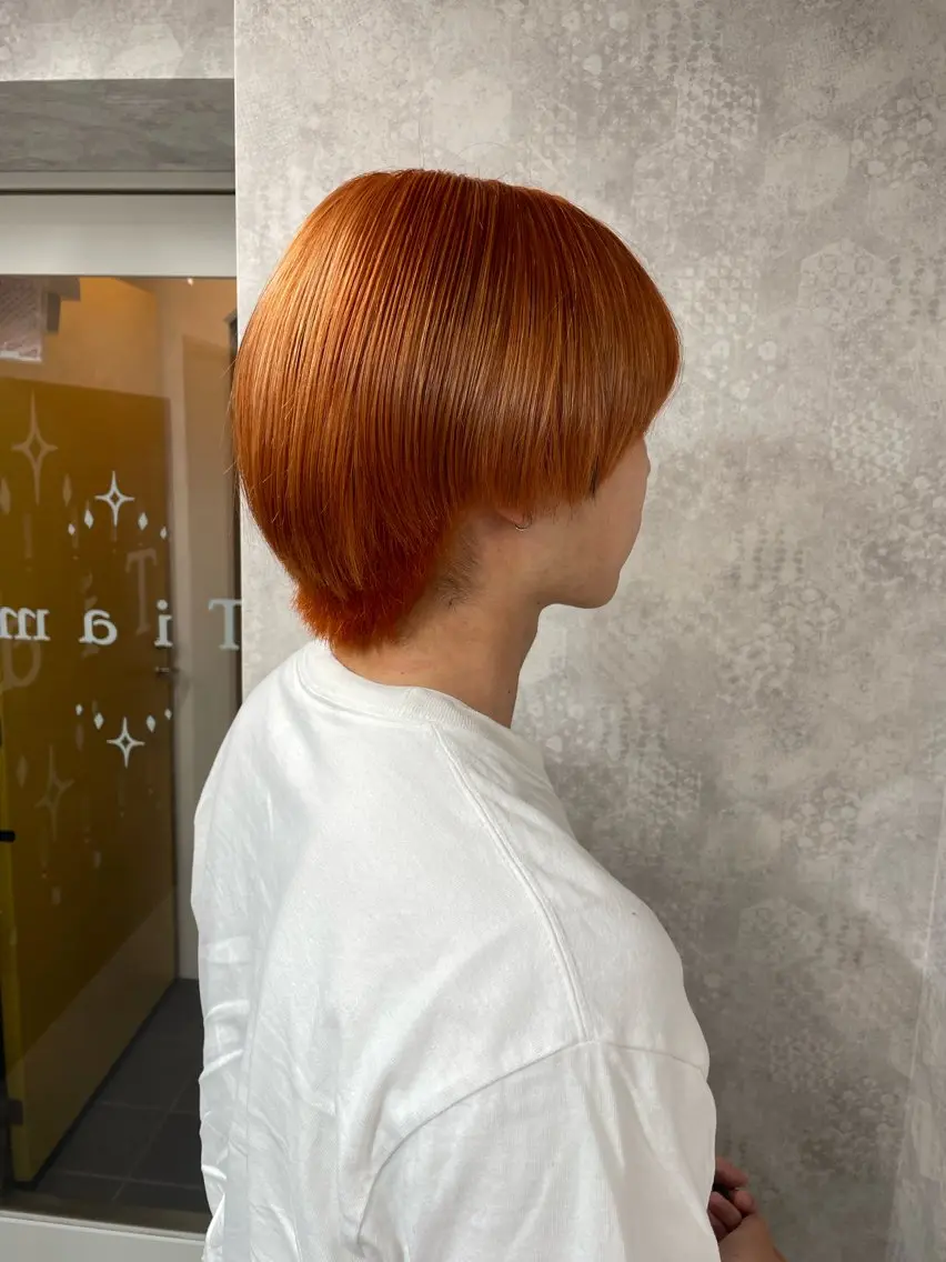 ショート カラー アッシュ アッシュグレー ベージュカラー ブリーチ ブロンド 【髪質整形屋さん🎀 ハイトーン大和🎀】のヘアスタイル