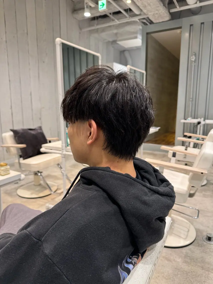 メンズ カット 透明感カラー✨️山内 七鐘のヘアスタイル