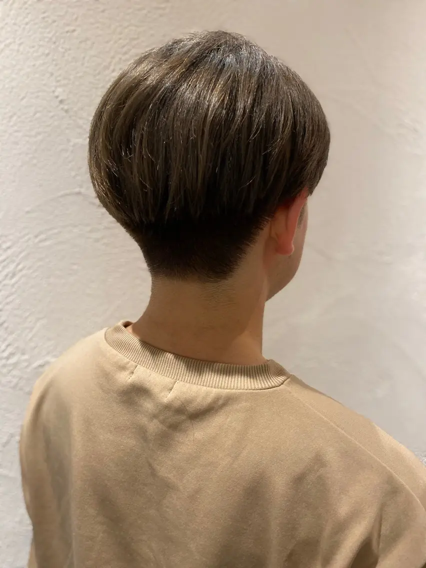 ショート メンズ カット 髪質改善ストレート/ ブリーチカラー/荊尾のヘアスタイル