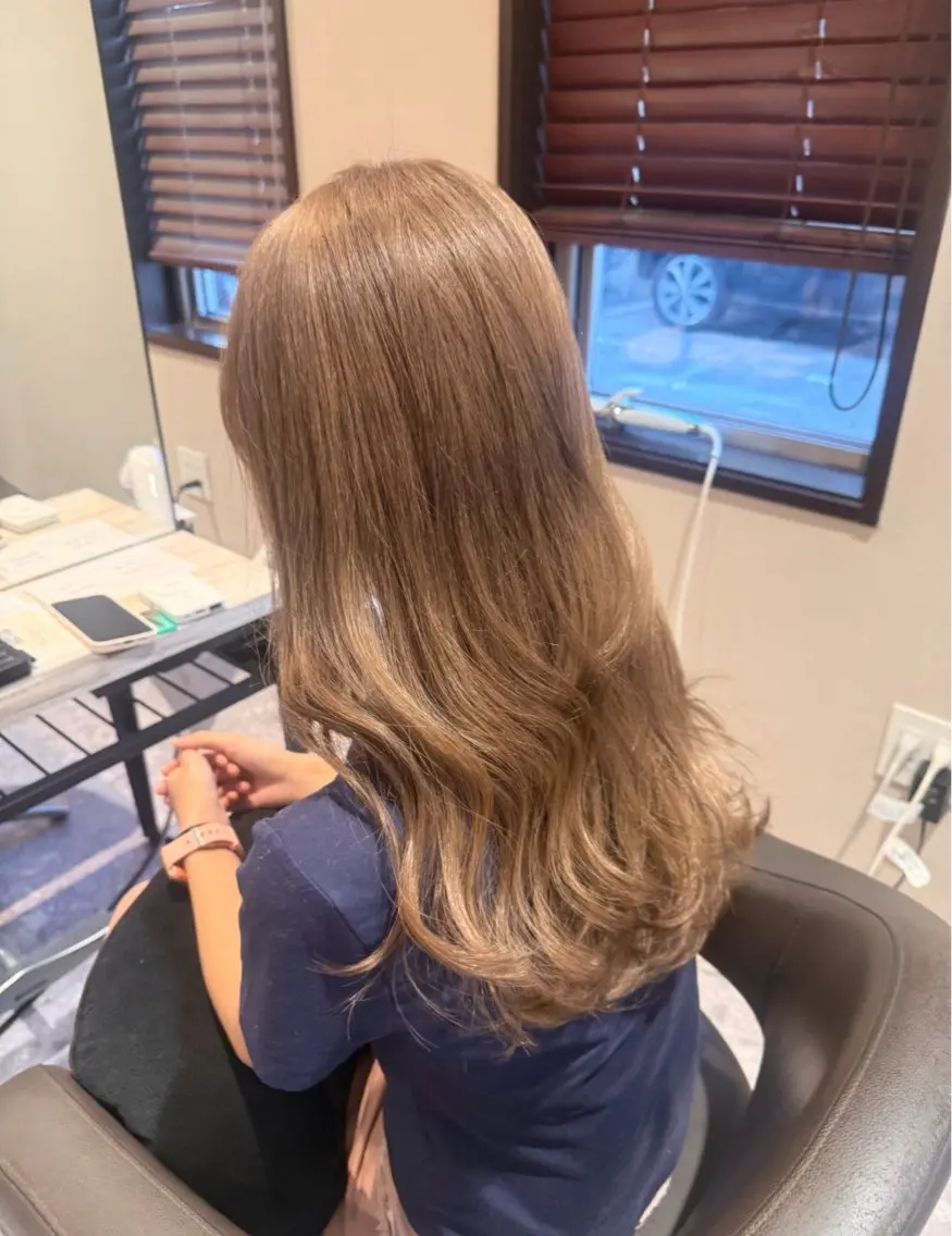 ロング カラー カット ヘアカラー 佐藤 凜華のヘアスタイル