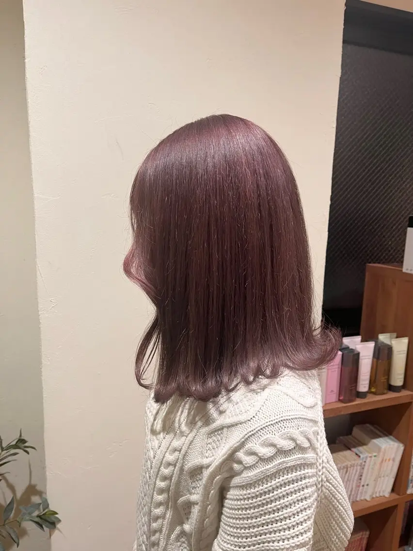 ミディアム カラー アディクシーカラー ベージュカラー 透明感カラー グレージュ ハイライトカラー ヘアカラー トリートメント 梅山 美侑のヘアスタイル