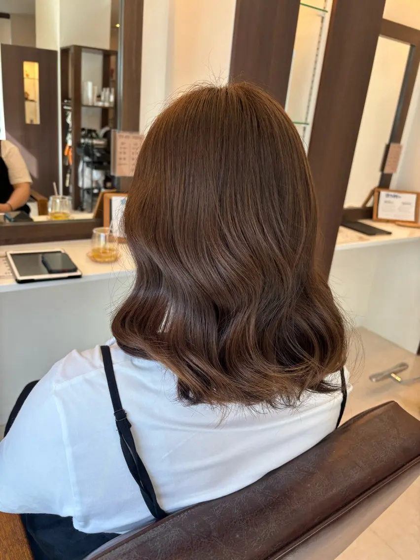 ミディアム アッシュ ヘアカラー 山本 詩織のヘアスタイル