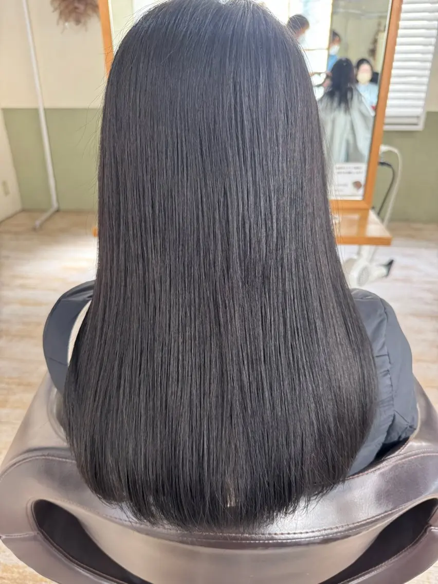 ミディアム カラー カット 縮毛矯正 トリートメント Agu 清尾 浩昭のヘアスタイル