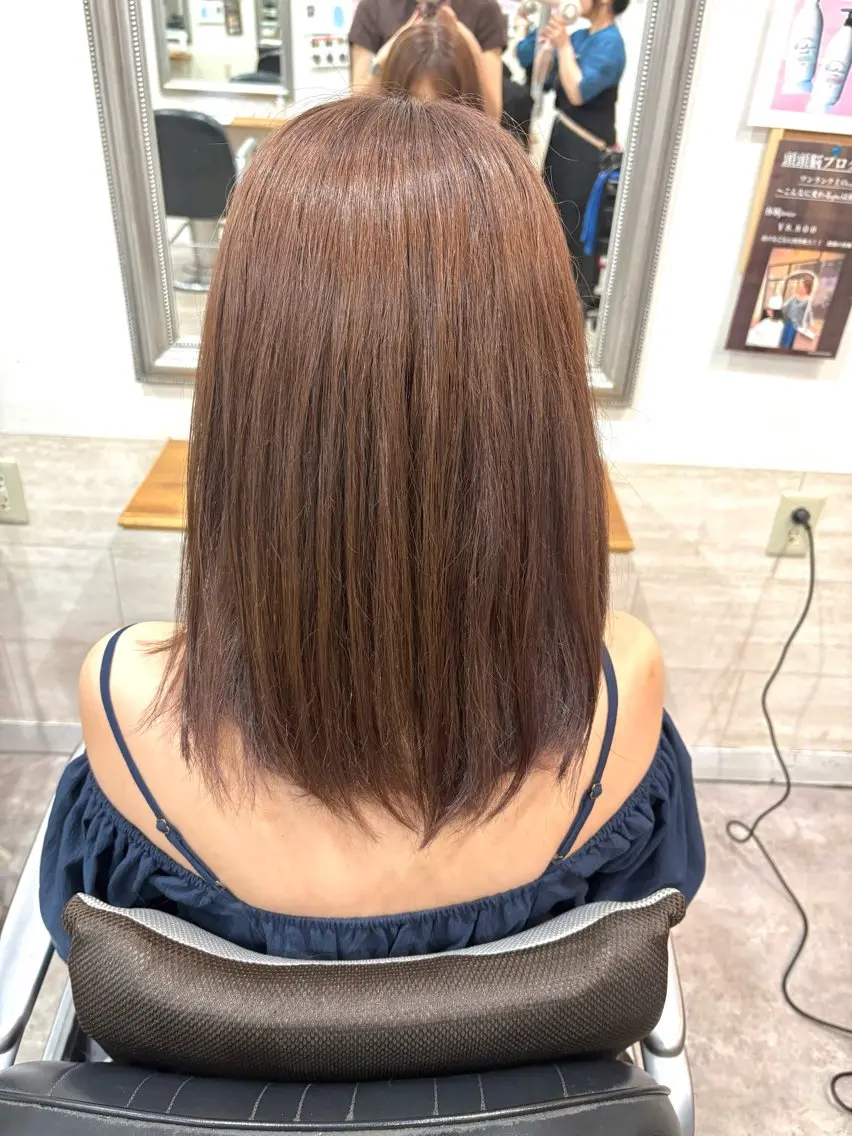セミロング カラー ヘアカラー 堀川 希歩のヘアスタイル